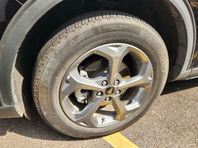 Used 2025 Ford Escape ST-Line image 9