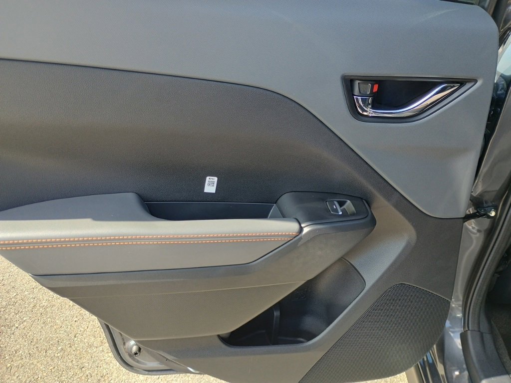 New 2025 Subaru Crosstrek 2.5i Limited w/ Popular Package #3A image 12