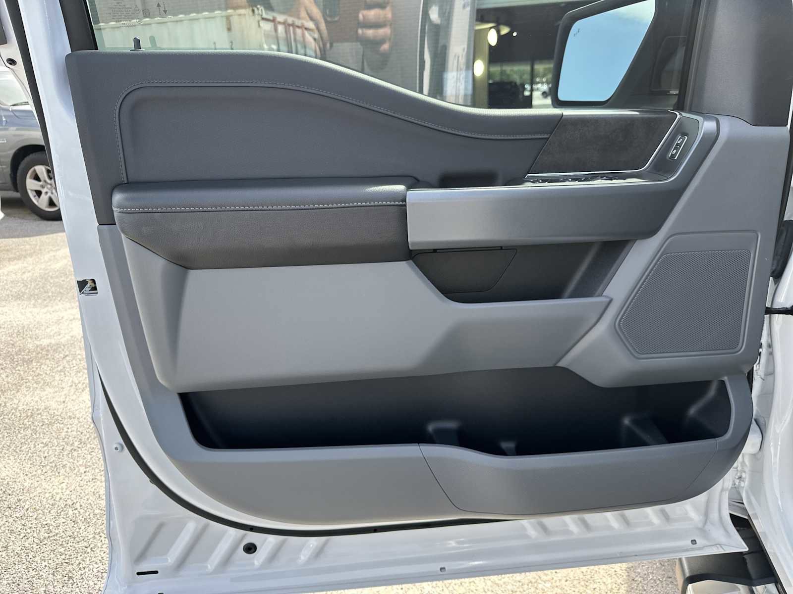 Used 2024 Ford F150 XLT w/ Mobile Office Package AWD/4WD image 17