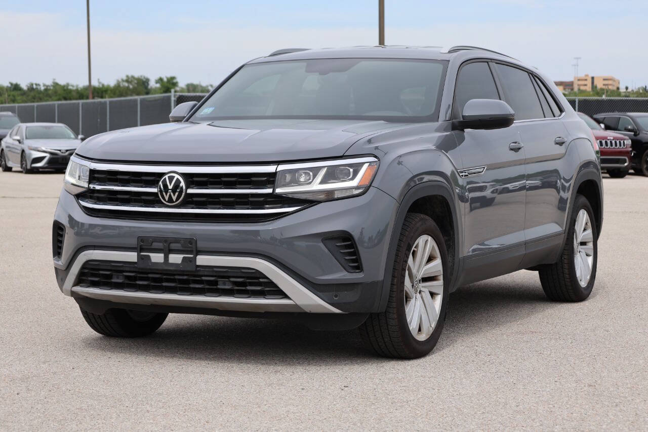 Used 2020 Volkswagen Atlas Cross Sport SE w/ Towing Package AWD/4WD image 6