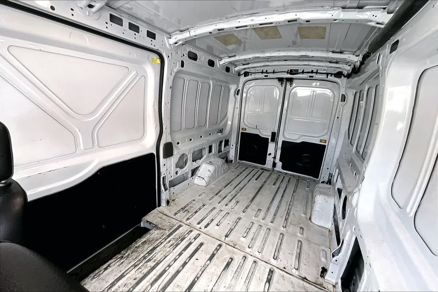 Used 2023 Ford Transit 250 Medium Roof AWD image 21