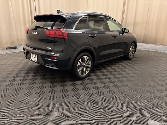 Certified 2022 Kia Niro EX w/ Cold Weather Package image 5