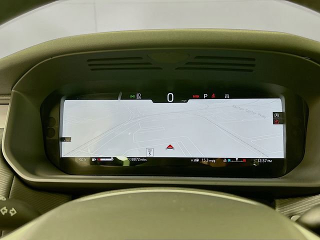 Used 2024 Land Rover Discovery Dynamic SE image 13