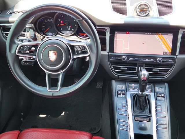 Used 2020 Porsche Macan AWD/4WD image 27