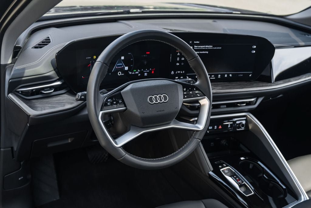 Used 2025 Audi Q5 Premium w/ Convenience Package AWD/4WD image 22