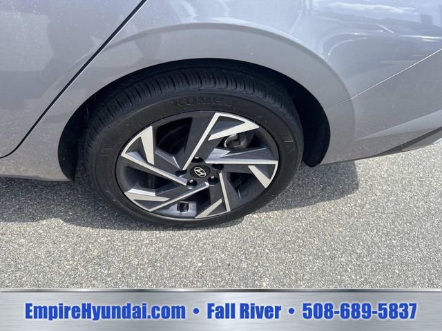 Certified 2025 Hyundai Elantra Sport w/ Cargo Package FWD image 11