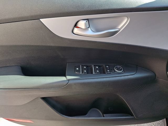 Used 2024 Kia Forte LXS w/ LXS Technology Package FWD image 12