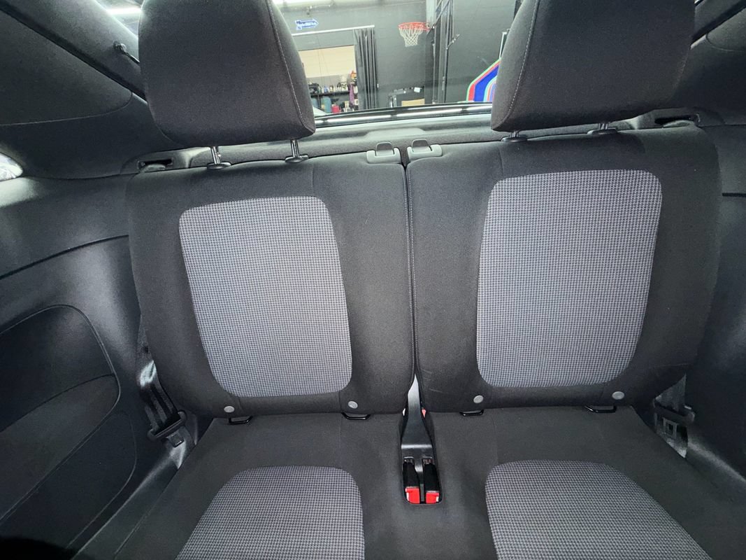 Used 2018 Volkswagen Beetle 2.0T S FWD image 23