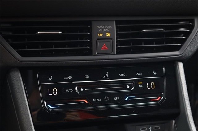 New 2025 Volkswagen Jetta Sport image 13