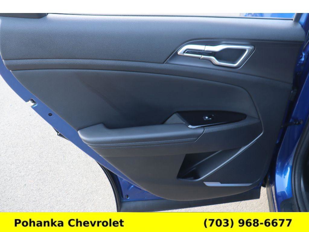 Used 2024 Kia Sportage EX image 27