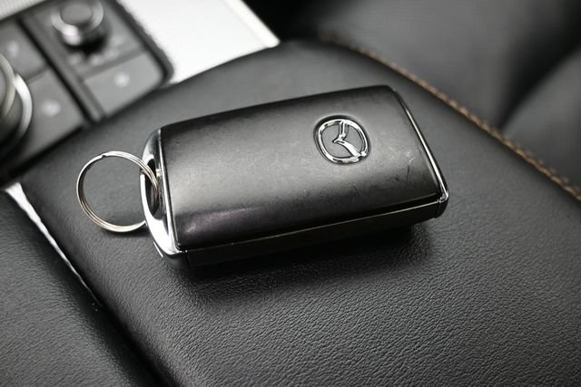 Certified 2025 MAZDA CX-70 Plug-In Hybrid w/ Premium Plus AWD/4WD image 22