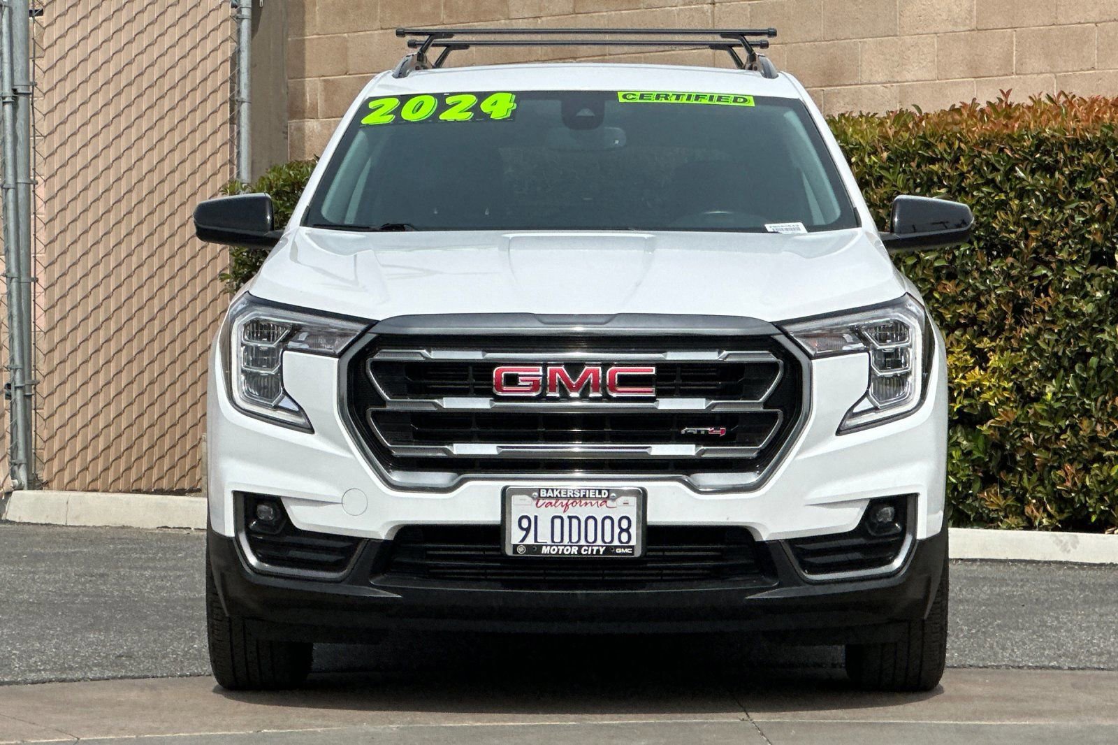 Certified 2024 GMC Terrain AT4 w/ Infotainment Package II image 9