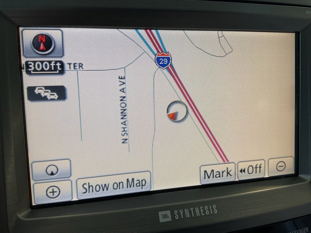 Used 2012 Toyota Avalon Limited image 16