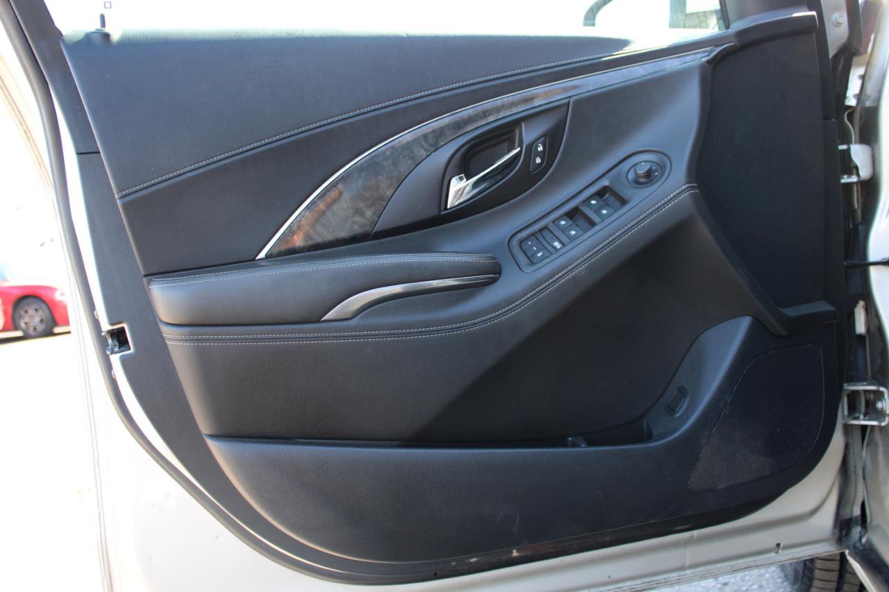 Used 2014 Buick LaCrosse Leather image 14