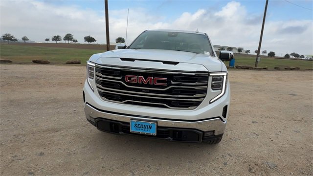 Certified 2025 GMC Sierra 1500 SLT image 3
