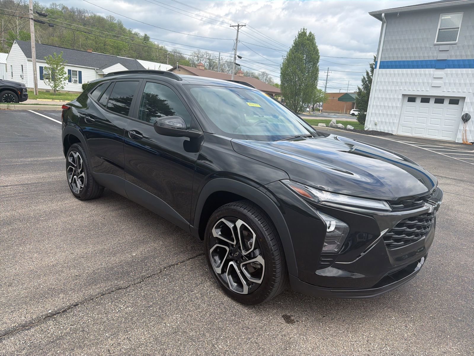 Used 2024 Chevrolet Trax RS w/ Driver Confidence Package image 7