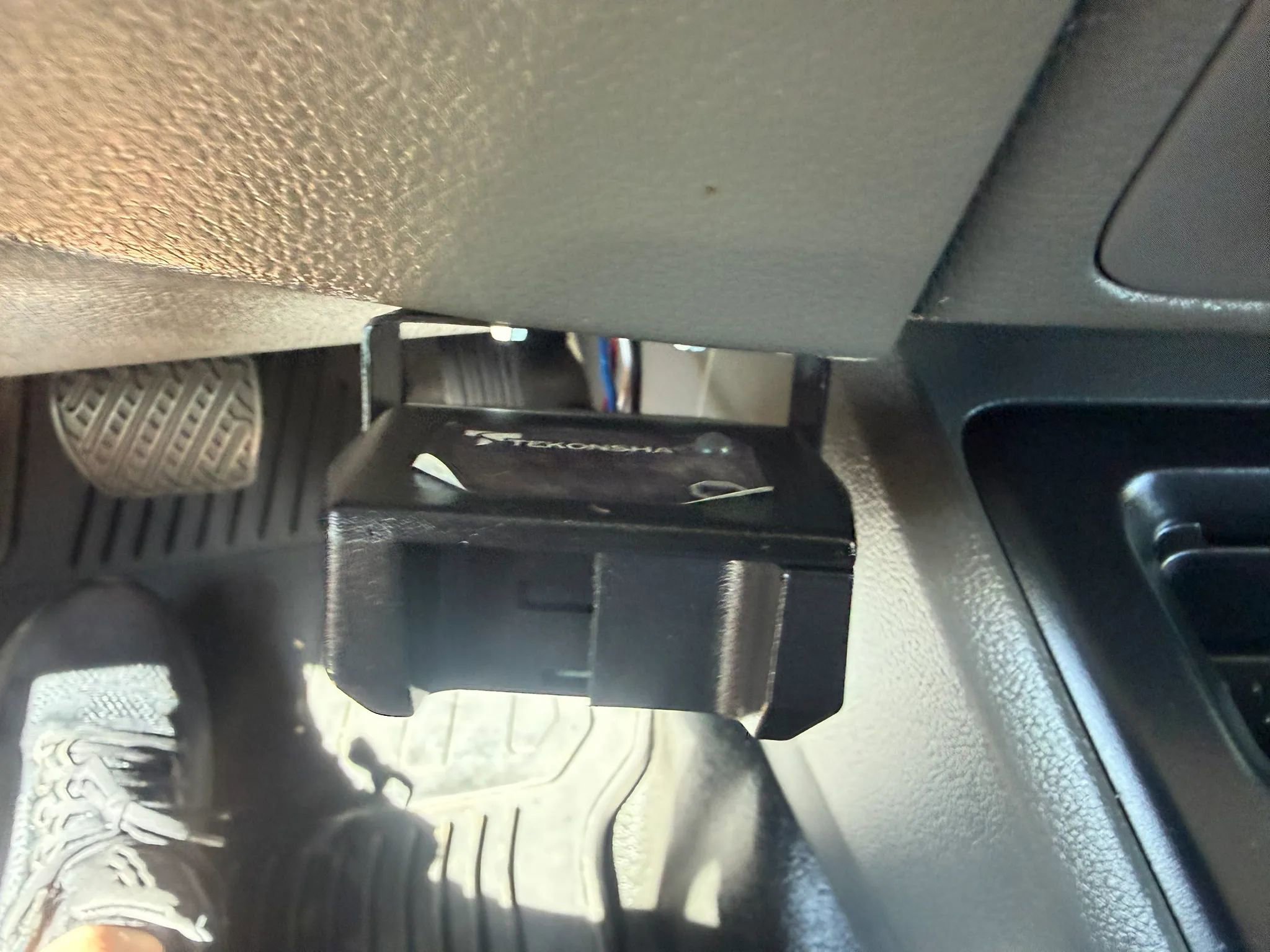 Used 2012 Nissan NV 3500 SV w/ Side Curtain Airbag Pkg image 19