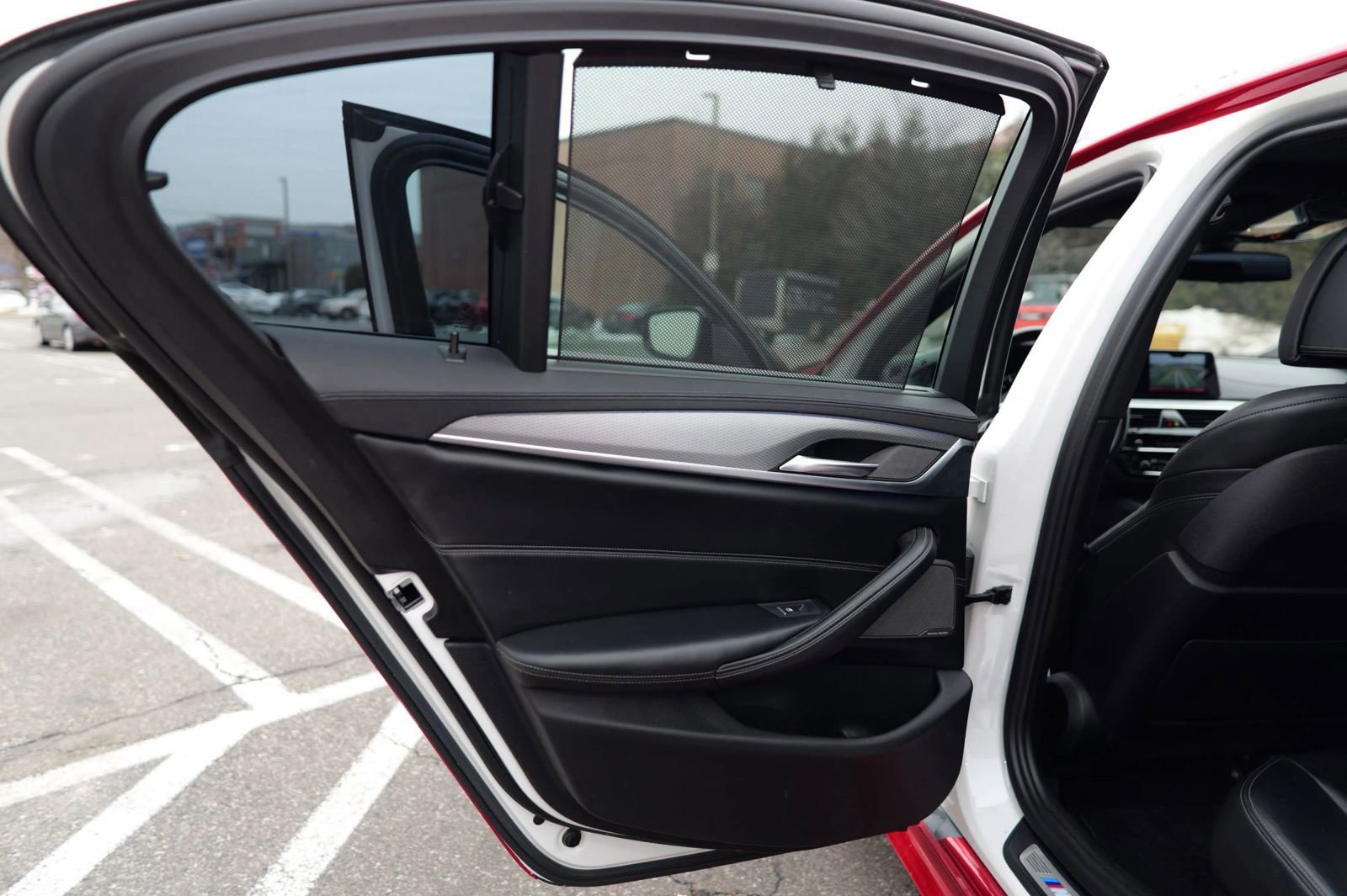 Used 2018 BMW M550i xDrive image 31