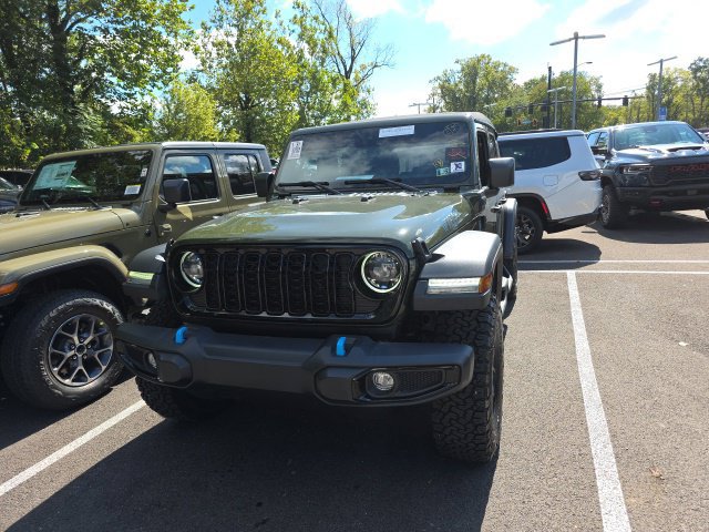 Used 2024 Jeep Wrangler Unlimited AWD/4WD image 2