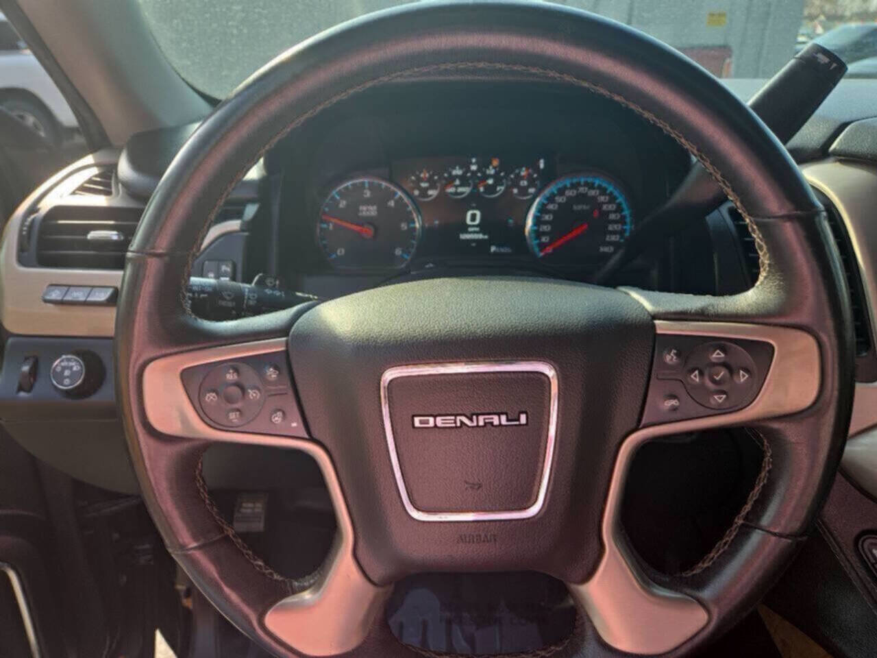 Used 2018 GMC Yukon XL Denali w/ Open Road Package image 16