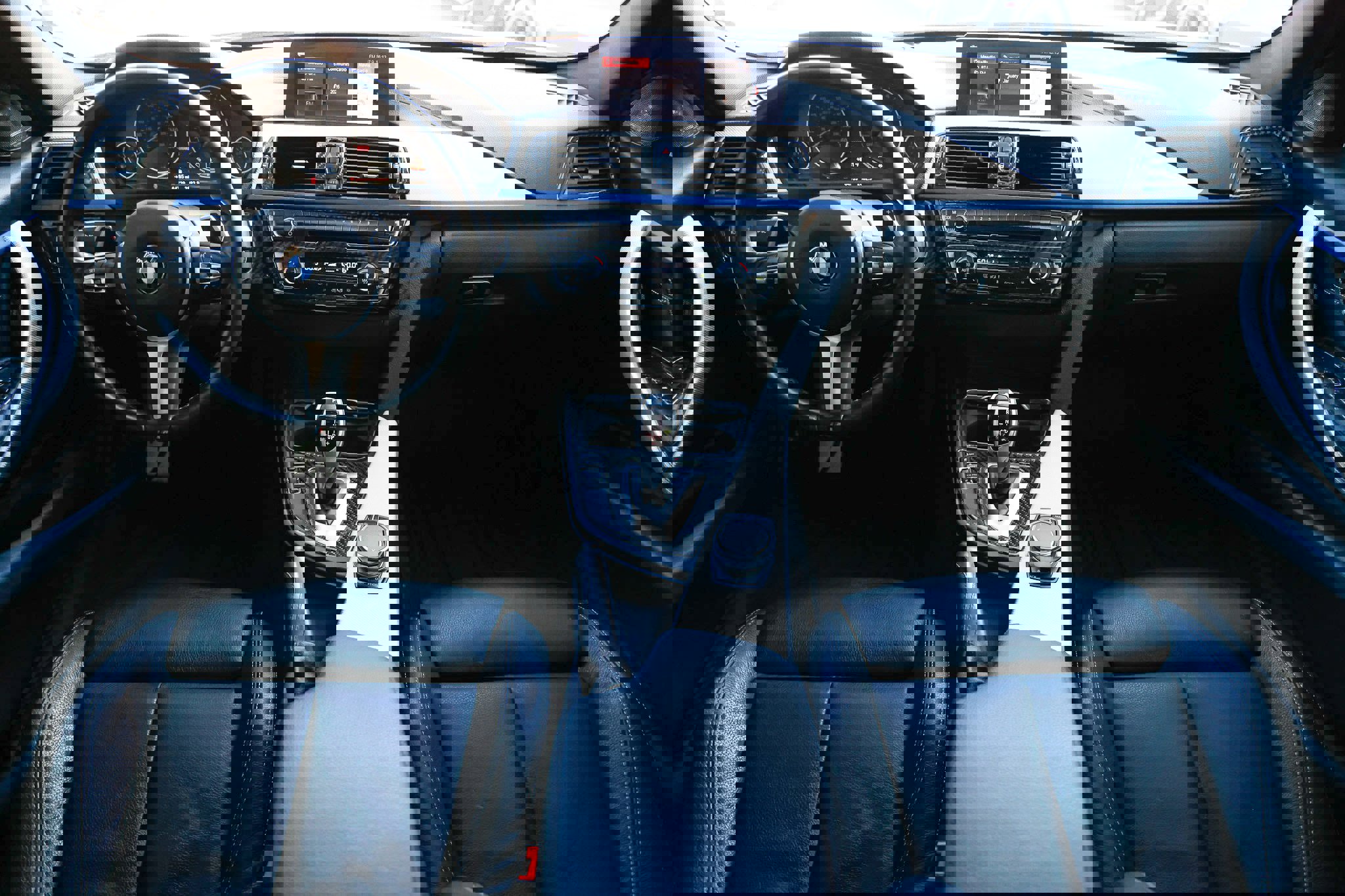 Used 2018 BMW 340i xDrive Sedan w/ Premium Package image 2