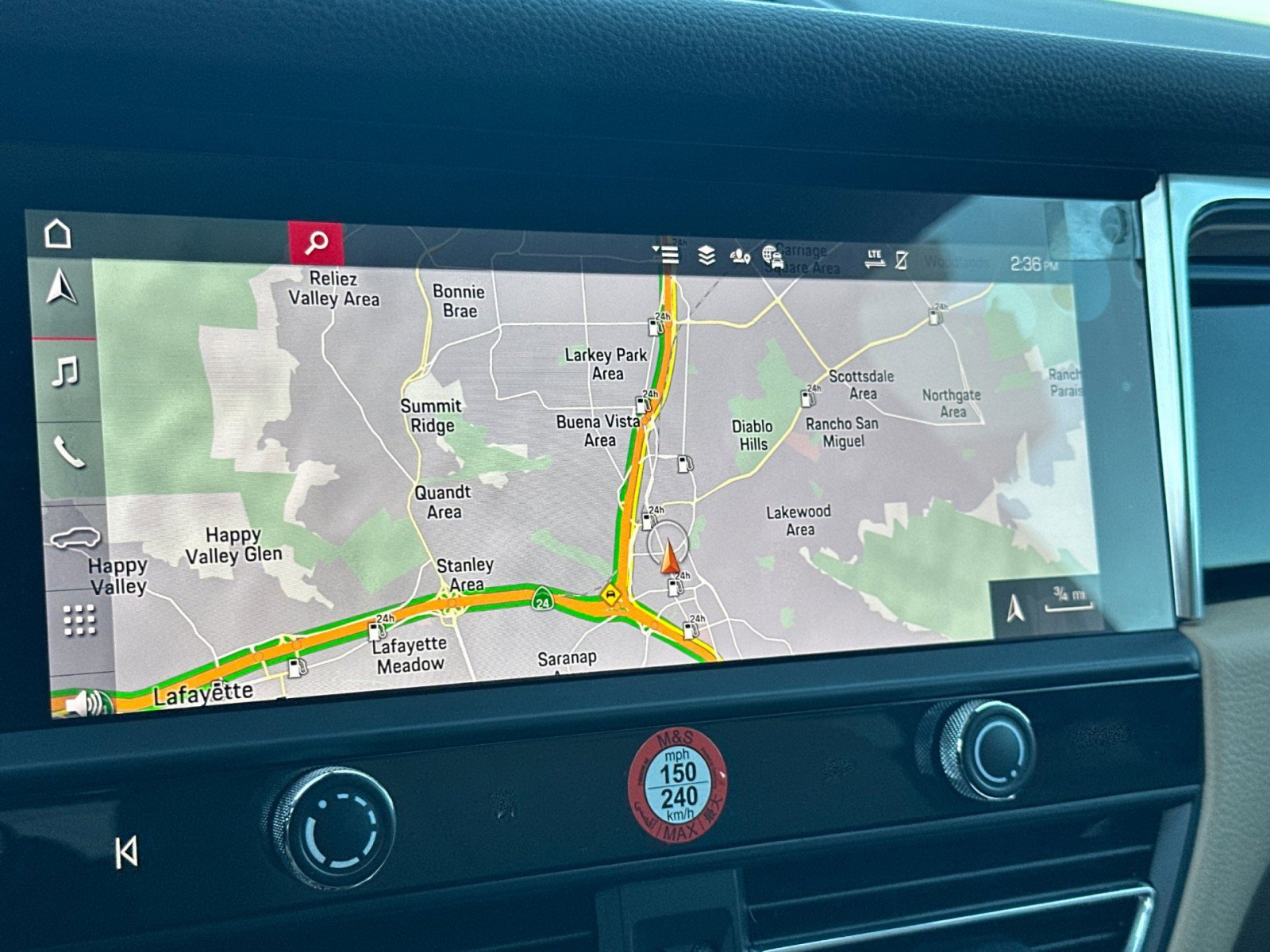 Certified 2025 Porsche Macan image 19