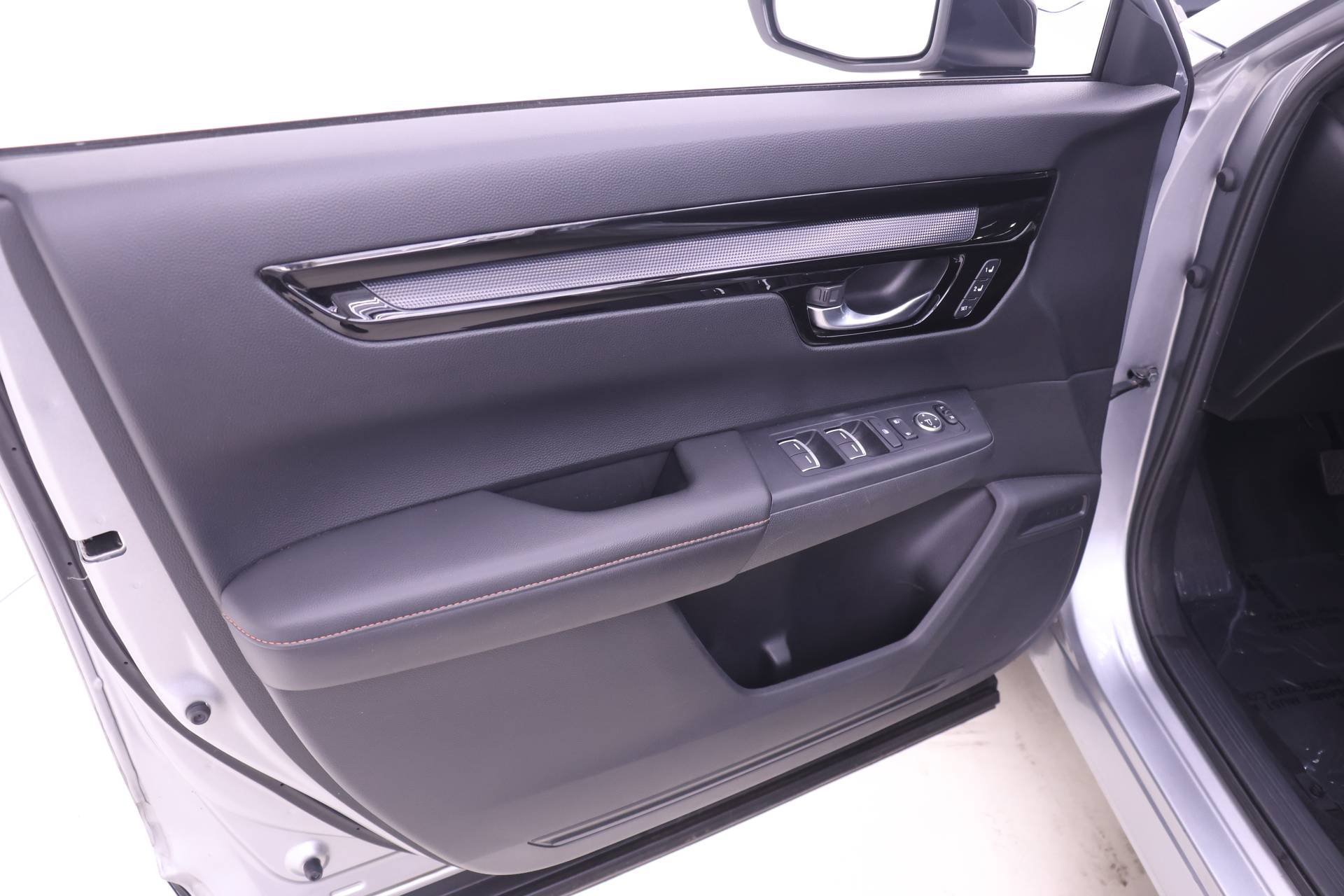 Certified 2023 Honda CR-V Sport Touring image 9