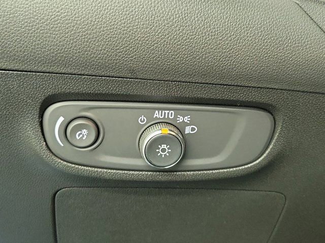 Used 2025 Buick Encore GX Sport Touring w/ Comfort Package image 26