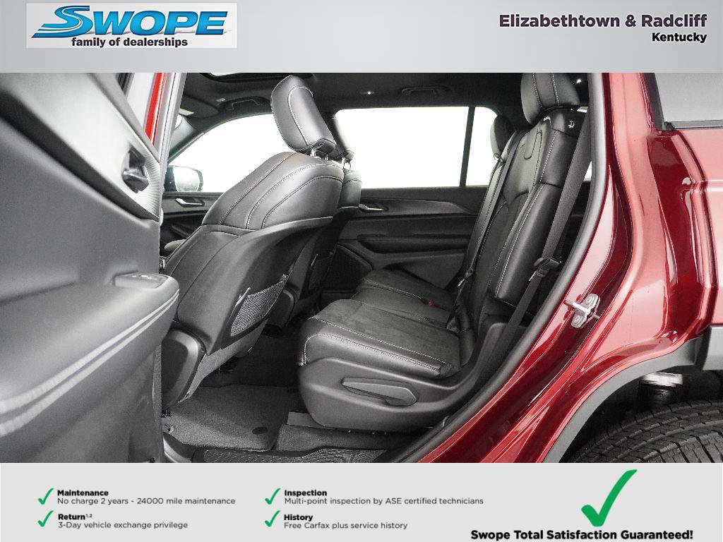 New 2025 Jeep Grand Cherokee L Altitude image 13