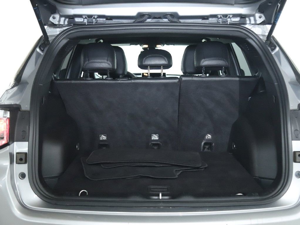 Used 2024 Jeep Compass Latitude image 30