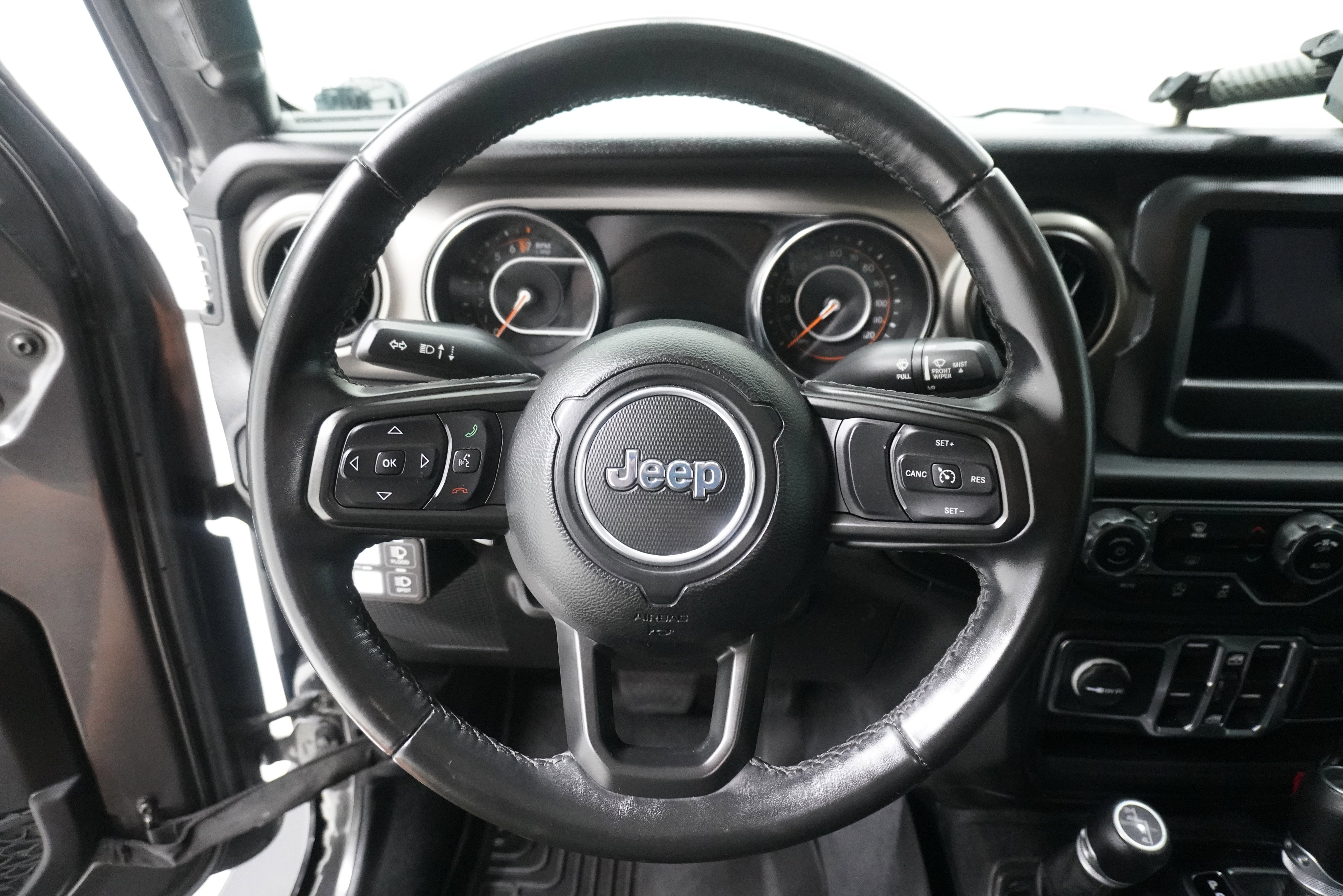 Used 2021 Jeep Gladiator Sport image 17