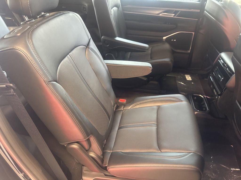 New 2025 Jeep Wagoneer Series II w/ Convenience Group I image 51