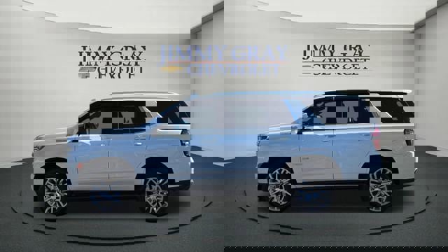 Used 2023 Chevrolet Tahoe High Country w/ Advanced Technology Package AWD/4WD image 2