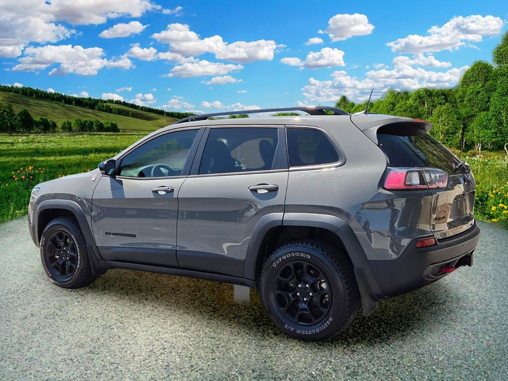 Used 2023 Jeep Cherokee Trailhawk w/ Trailer Tow Group AWD/4WD image 4