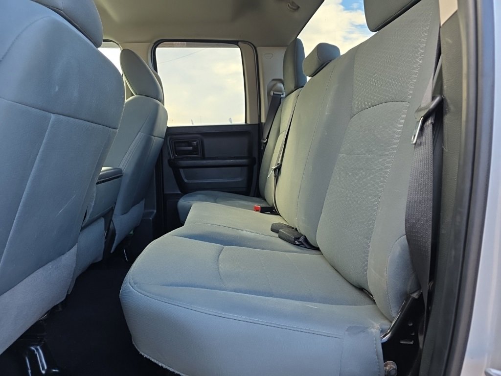 Used 2018 RAM 1500 ST w/ SXT Appearance Group image 15