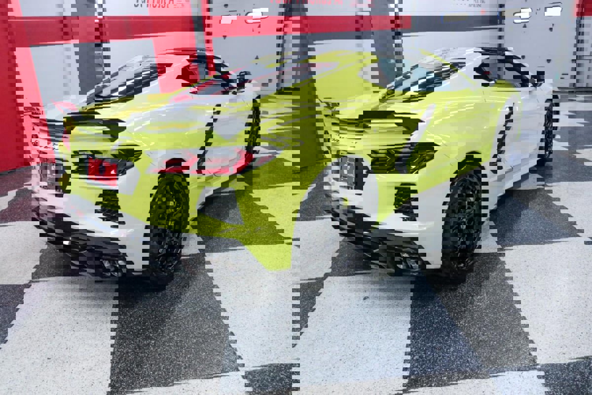 Used 2022 Chevrolet Corvette Stingray Premium Cpe w/ Z51 Performance Package image 7