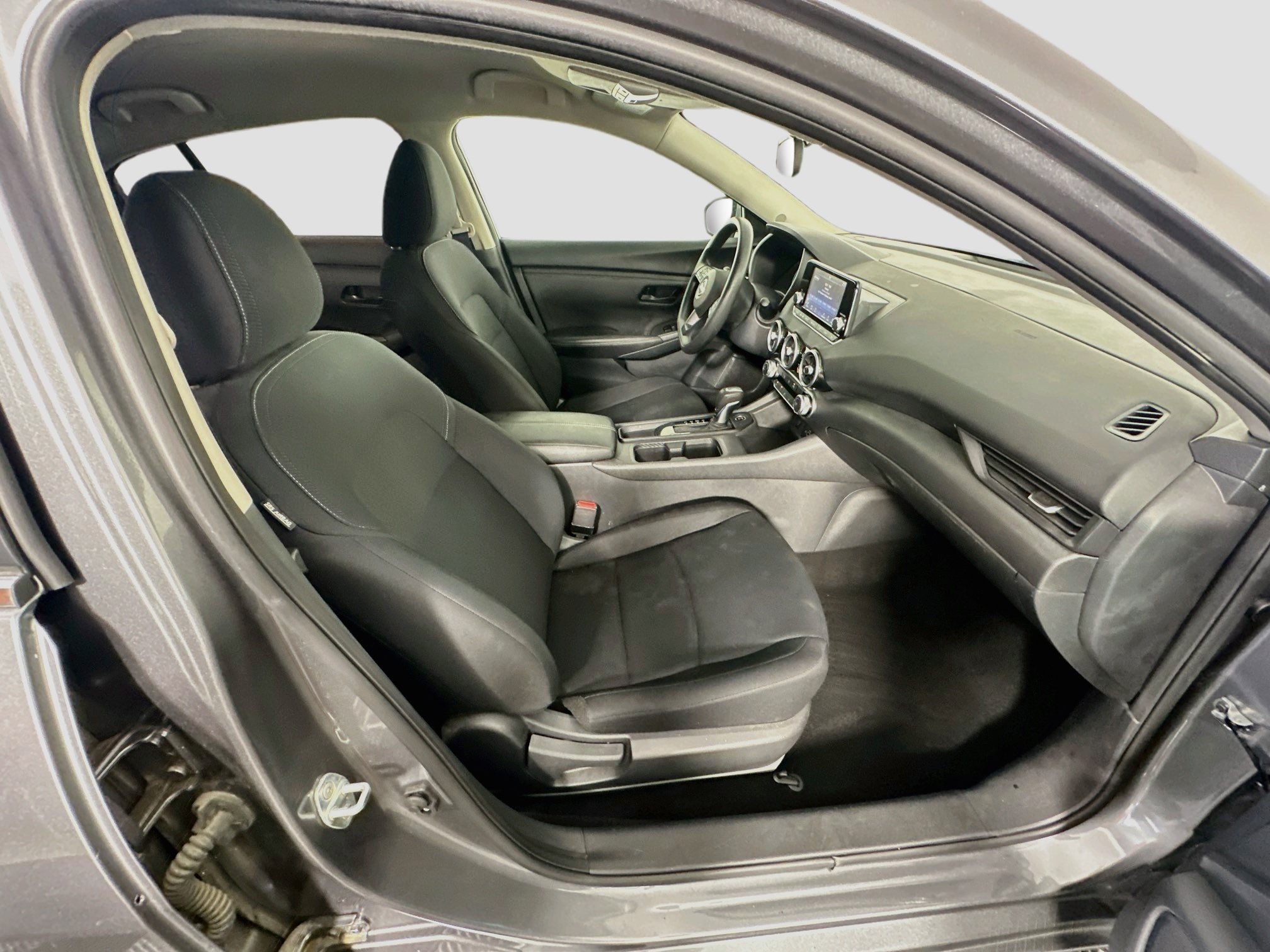 Used 2024 Nissan Sentra S FWD image 30