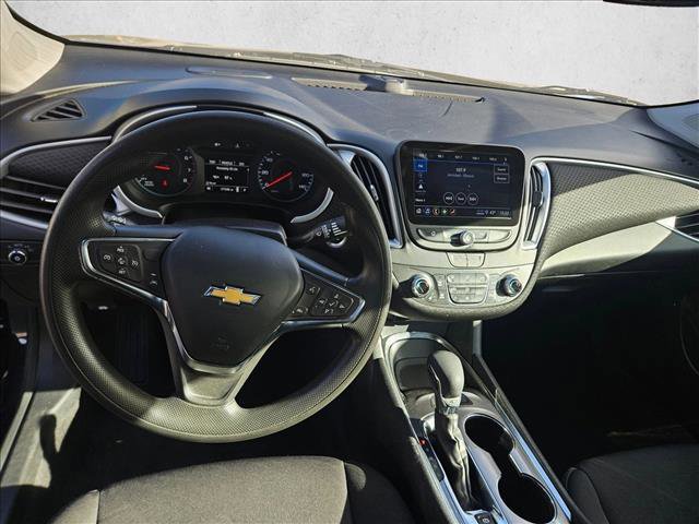 Used 2023 Chevrolet Malibu LT image 14