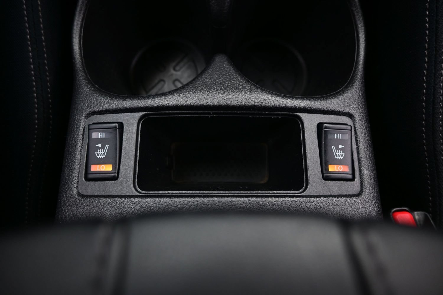 Used 2018 Nissan Rogue SV FWD image 21