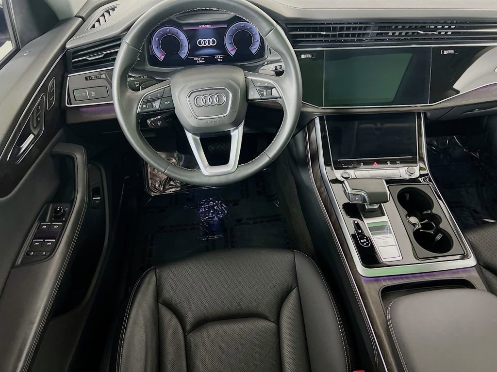 Used 2022 Audi Q8 Prestige w/ Prestige Package image 23