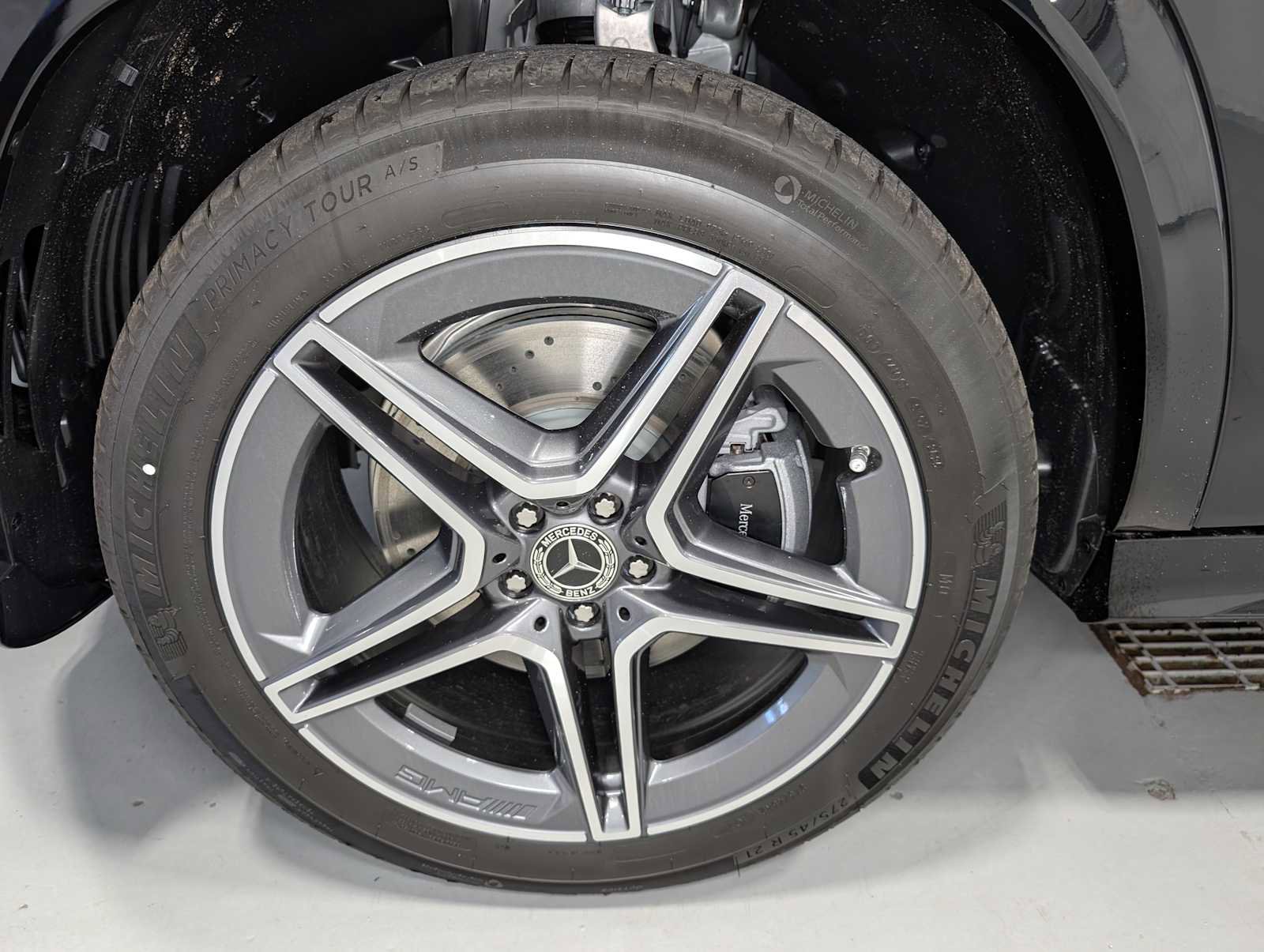 New 2025 Mercedes-Benz GLS 450 4MATIC image 3