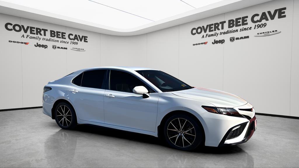 Used 2023 Toyota Camry SE w/ Convenience Package image 12