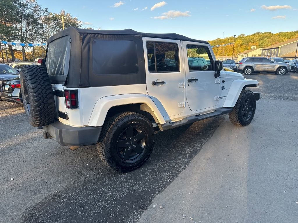 Used 2012 Jeep Wrangler Unlimited Sahara image 15