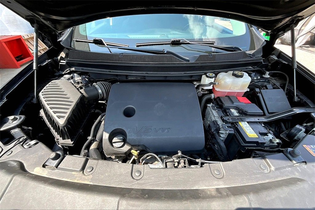 Used 2021 Chevrolet Traverse LT image 29