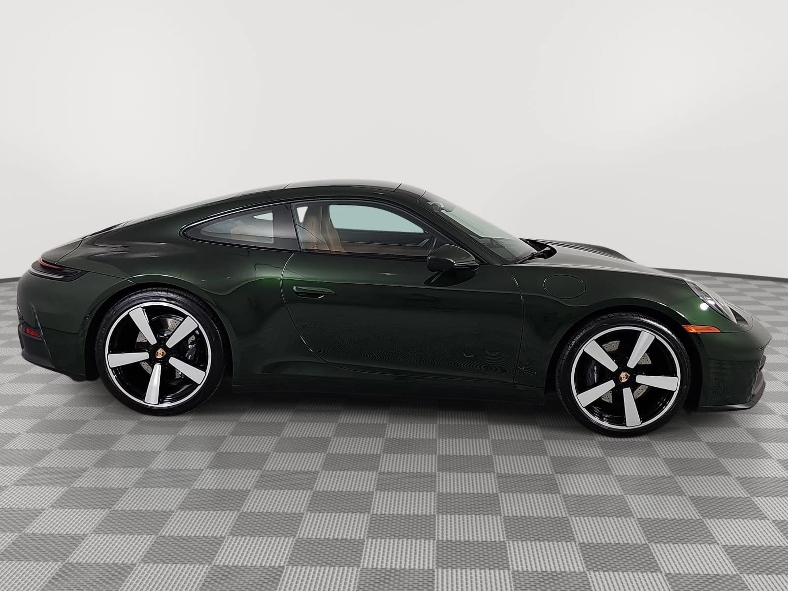 Used 2026 Porsche 911 Carrera RWD image 9