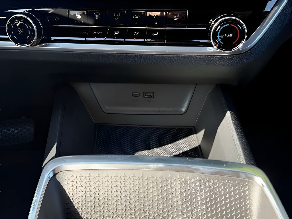 New 2027 Chevrolet Equinox LT FWD image 23
