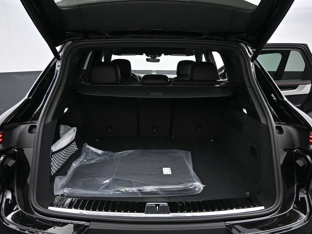 Certified 2026 Porsche Cayenne AWD/4WD image 23