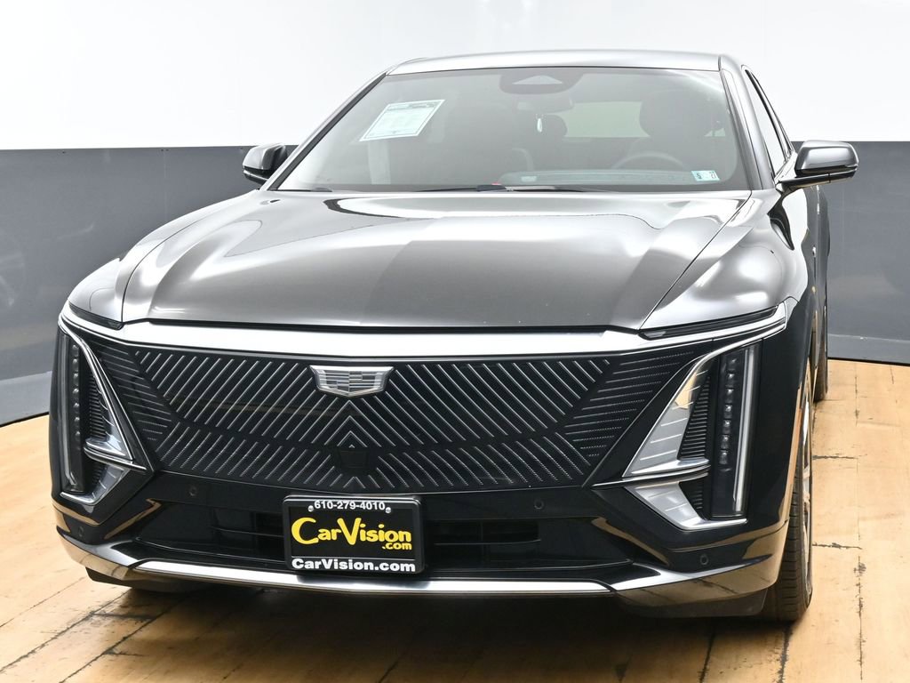Used 2024 Cadillac Lyriq Tech RWD image 4