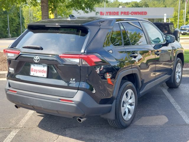 Certified 2022 Toyota RAV4 LE AWD/4WD image 11