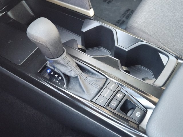 Used 2026 Toyota Camry LE FWD image 21